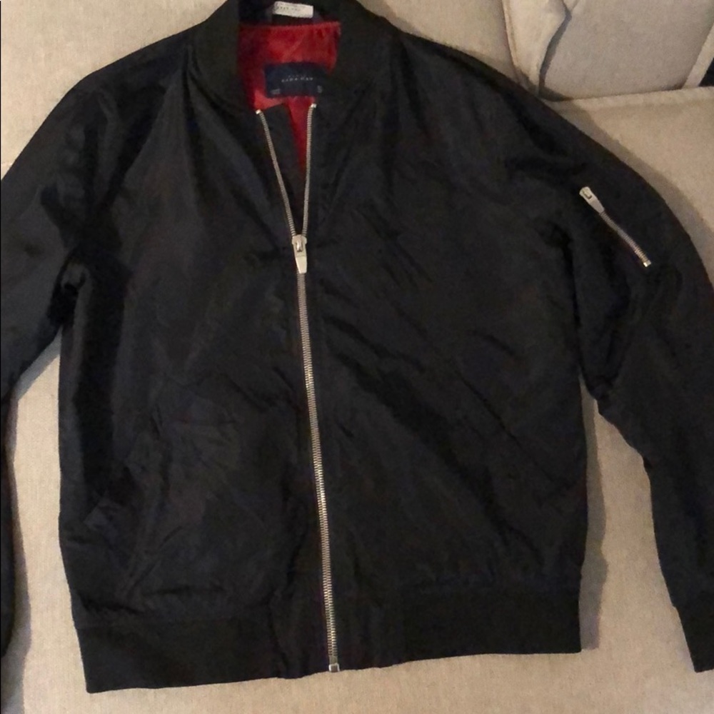 Zara men’s lightweight nylon jacket